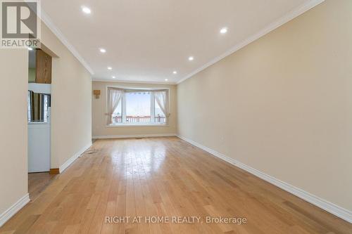 2035 Carleton Court, Burlington, ON - Indoor Photo Showing Other Room