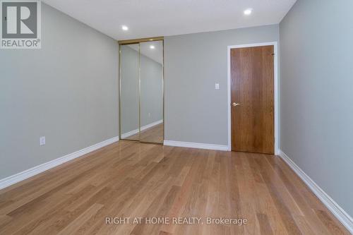 2035 Carleton Court, Burlington, ON - Indoor Photo Showing Other Room