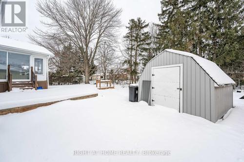 18 Ridgewood Avenue, Kitchener, ON - Outdoor