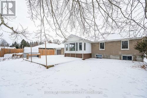 18 Ridgewood Avenue, Kitchener, ON - Outdoor