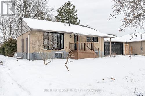 18 Ridgewood Avenue, Kitchener, ON - Outdoor