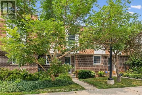 30 - 383 Edinburgh Road S, Guelph (Dovercliffe Park/Old University), ON - Outdoor