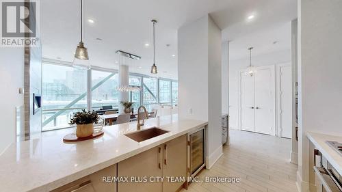 1305 - 39 Queens Quay E, Toronto, ON - Indoor Photo Showing Kitchen With Upgraded Kitchen