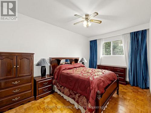 227 Apache Trail, Toronto, ON - Indoor Photo Showing Bedroom