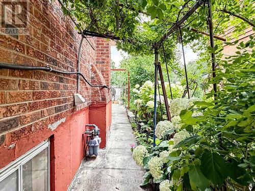 227 Apache Trail, Toronto, ON - Outdoor