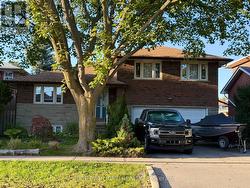 258 LA ROSE AVENUE Toronto, ON M9P 1B7