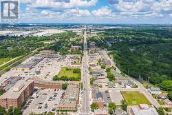 Streetsville the Village in the City at your door - 