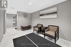 Lobby - 