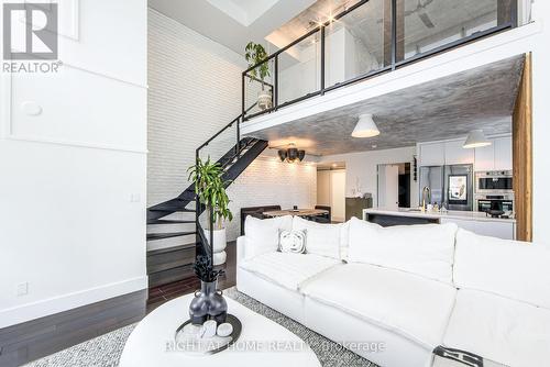 728 - 250 Manitoba Street Se, Toronto, ON - Indoor