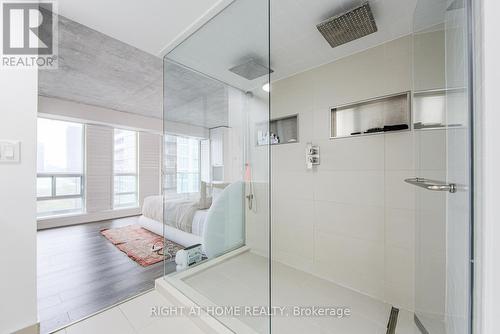 728 - 250 Manitoba Street Se, Toronto, ON -  Photo Showing Bathroom