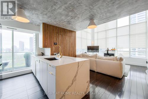 728 - 250 Manitoba Street Se, Toronto, ON - Indoor
