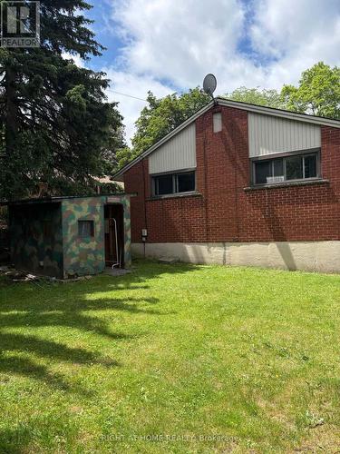 82 Blackwood Crescent, Hamilton, ON - Outdoor