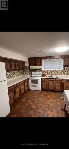 86 LANGSIDE AVENUE , Toronto, Ontario M9N 3P4 4