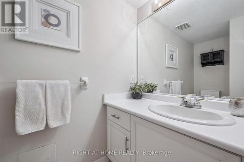 804 - 281 Bristol Street, Guelph, ON - Indoor Photo Showing Bathroom