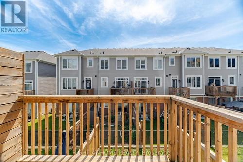 8 Rapids Lane, Hamilton, ON - Outdoor