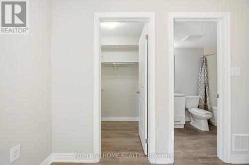 8 Rapids Lane, Hamilton, ON - Indoor