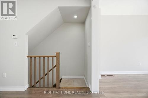 8 Rapids Lane, Hamilton, ON - Indoor Photo Showing Other Room