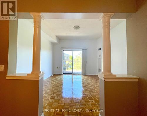 501 - 2506 RUTHERFORD ROAD  Vaughan, ON L4K 5N4