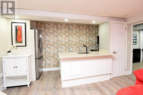4299 Lakeshore Road, Burlington, ON - Indoor