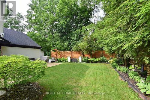 4299 Lakeshore Road, Burlington, ON - Outdoor
