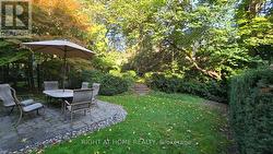 236 YORK MILLS ROAD  Toronto, ON M2L 1L1