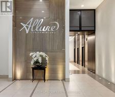 816 - 23 GLEBE ROAD Toronto, ON M5P 0A1