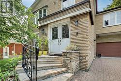 8 SURATY AVENUE Toronto, ON M1P 4E1