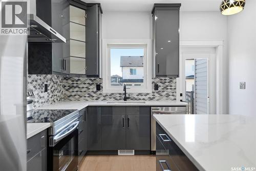 150 Sharma Lane, Saskatoon, SK - Indoor Photo Showing Kitchen With Upgraded Kitchen