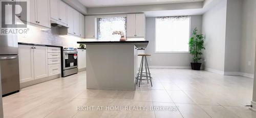 1 Bruce Boyd Drive, Markham, ON - Indoor Photo Showing Kitchen