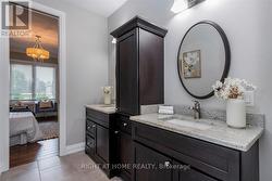 Shared ensuite - 