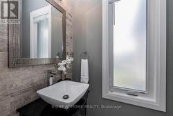 Powder room - 