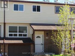E3 - 63 FERRIS LANE Barrie, ON L4M 5C4