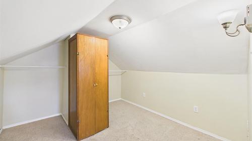 217 6Th Avenue, Cranbrook, BC - Indoor Photo Showing Other Room