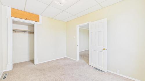 217 6Th Avenue, Cranbrook, BC - Indoor Photo Showing Other Room