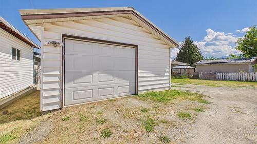 217 6Th Avenue, Cranbrook, BC - Outdoor With Exterior