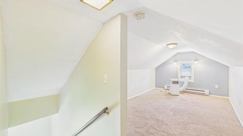 217 6Th Avenue, Cranbrook, BC - Indoor Photo Showing Other Room