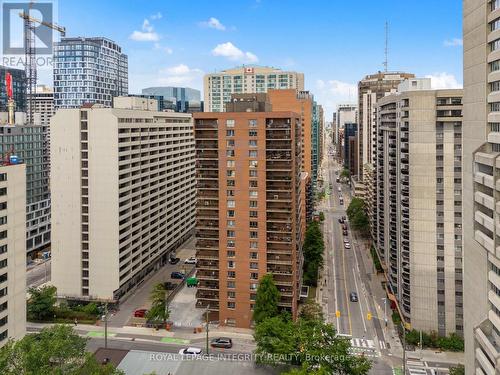 2001 - 475 Laurier Avenue W, Ottawa, ON - Outdoor With Balcony With Facade