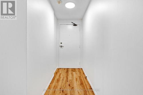 2001 - 475 Laurier Avenue W, Ottawa, ON - Indoor Photo Showing Other Room