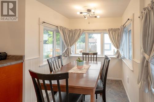 74 Melvin Ave, Thunder Bay, ON - Indoor Photo Showing Dining Room