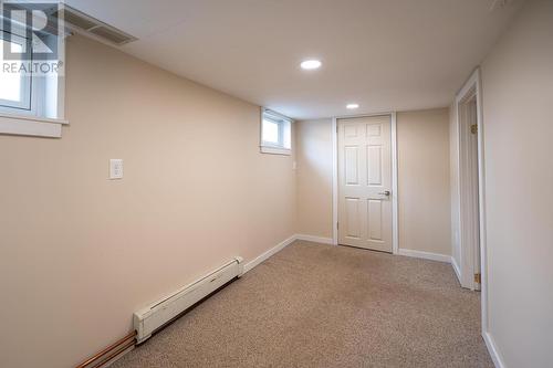 74 Melvin Ave, Thunder Bay, ON - Indoor Photo Showing Other Room