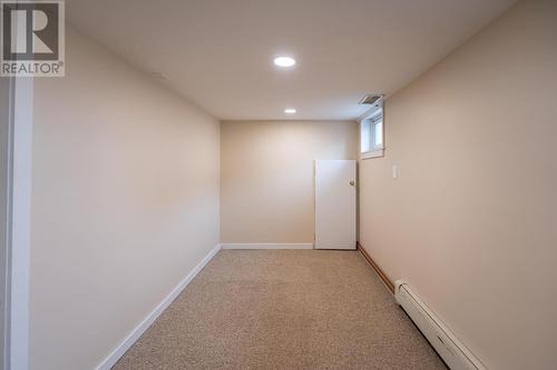 74 Melvin Ave, Thunder Bay, ON - Indoor Photo Showing Other Room
