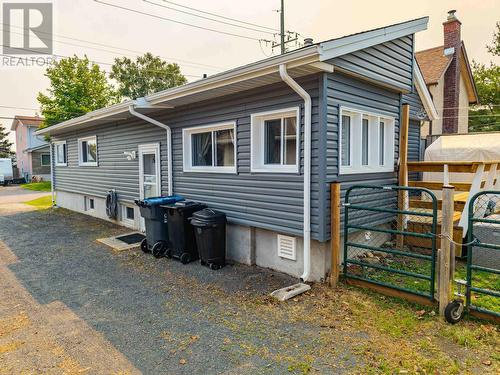 74 Melvin Ave, Thunder Bay, ON - Outdoor