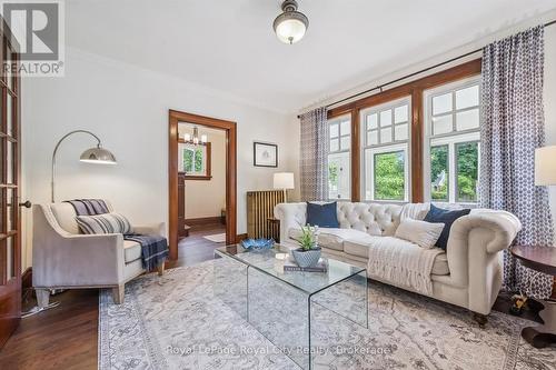 83 Durham Street, Guelph (Downtown), ON - Indoor Photo Showing Living Room