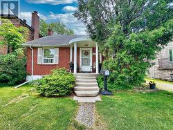 145 PARKVIEW AVENUE Toronto, ON M2N 3Y6