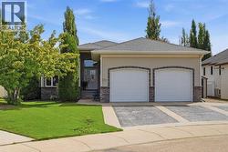 35 Aldrich Close Red Deer, AB T4R 3R5