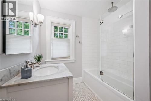 83 Durham Street, Guelph, ON - Indoor Photo Showing Bathroom