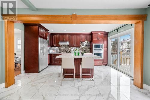 3118 Shadetree Drive, Mississauga, ON - Indoor Photo Showing Kitchen