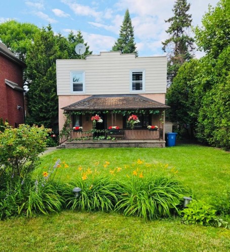 5513 Av. Westbourne  Côte-Saint-Luc, QC H4V 2G9