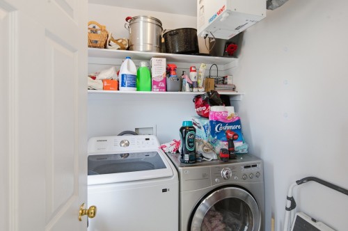Salle de lavage - 10 Rue De La Cime, Gatineau (Hull), QC - Indoor Photo Showing Laundry Room