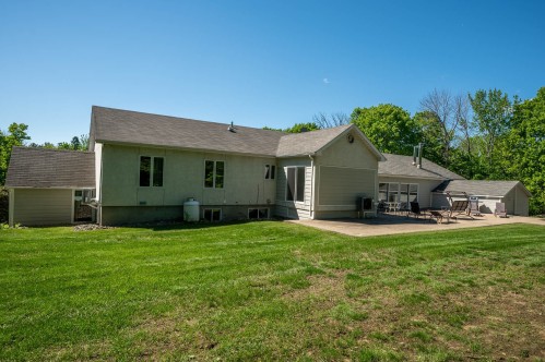 Cour - 41Z Rue Richer, Saint-Hippolyte, QC - Outdoor With Exterior